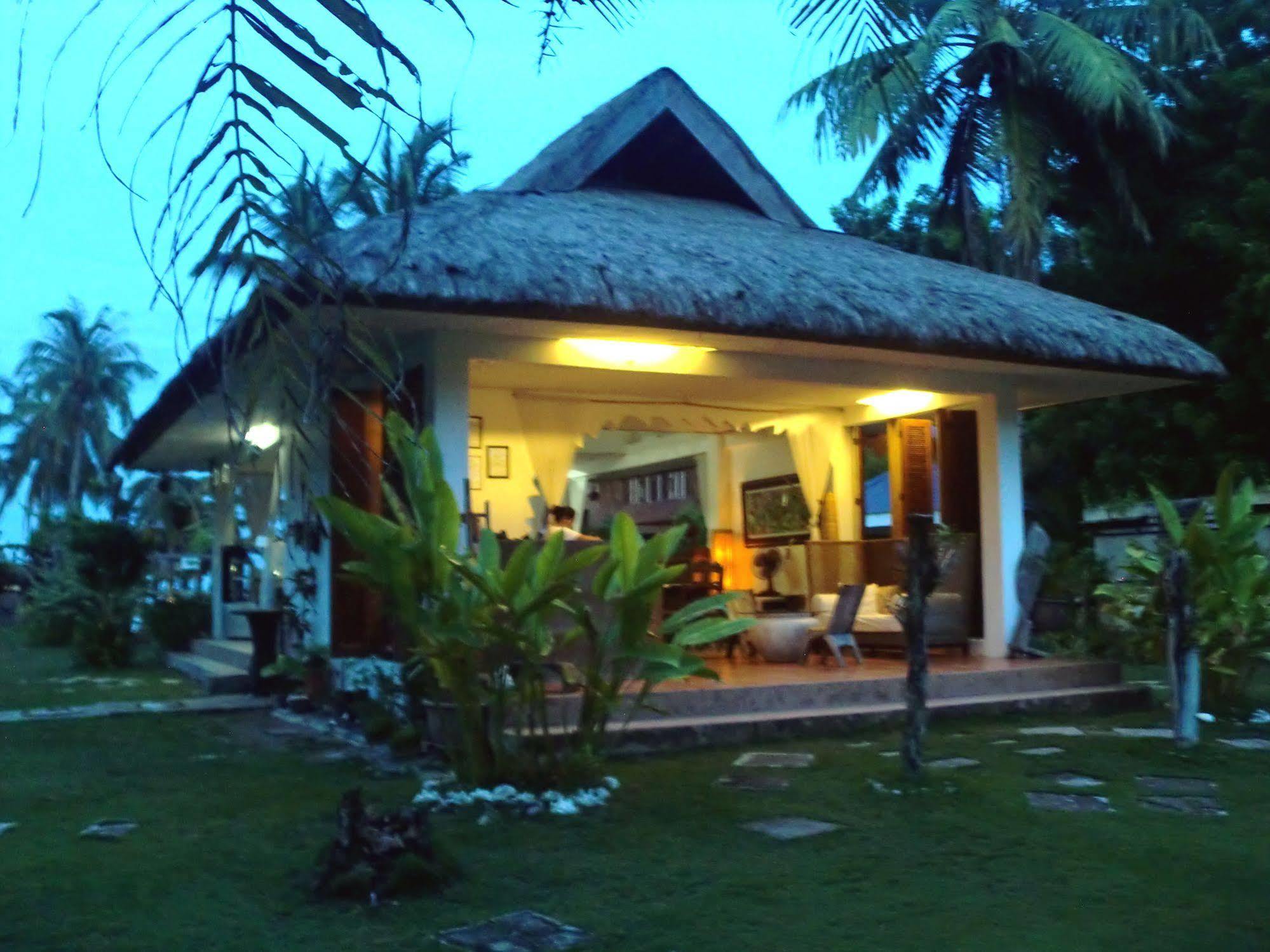 Hoyohoy Villas Resort Santa Fe  Esterno foto